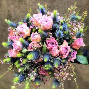 fleurs-bouquets-bleu-rose-vert